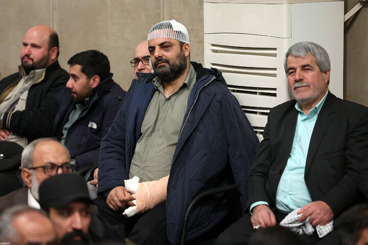 دیدار هزاران نفر از گروه‌های مختلف مردم با رهبر انقلاب