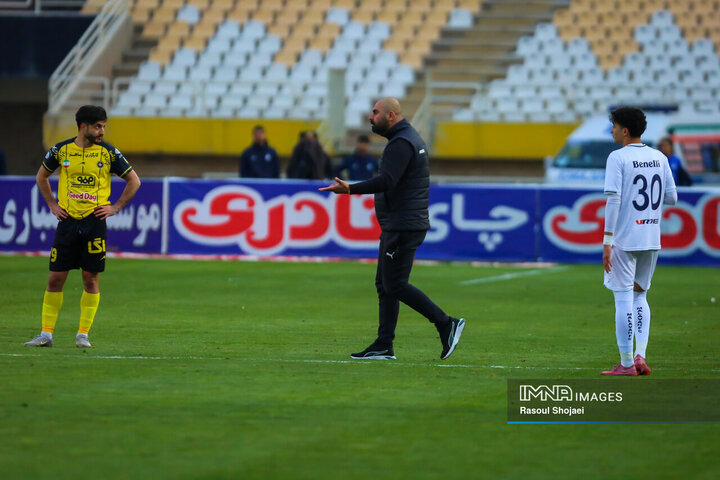 دیدار سپاهان ملوان