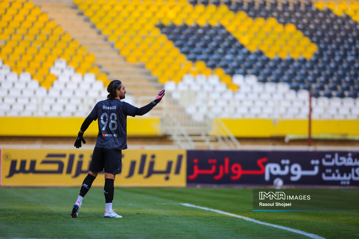 دیدار سپاهان ملوان