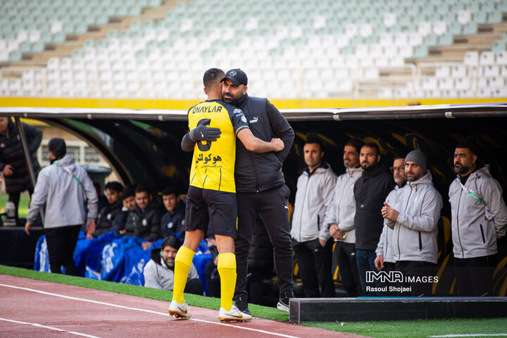 دیدار سپاهان ملوان