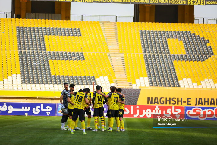 ساعت پخش زنده بازی سپاهان و گل گهر از تلویزیون + پخش آنلاین