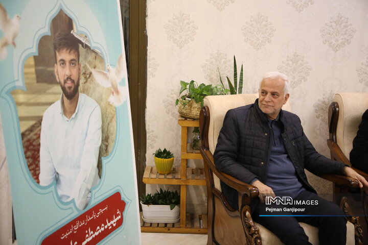 اقتدای شهدا به راه اباعبدالله الحسین(ع) زمینه‌ساز آرامش انسان است