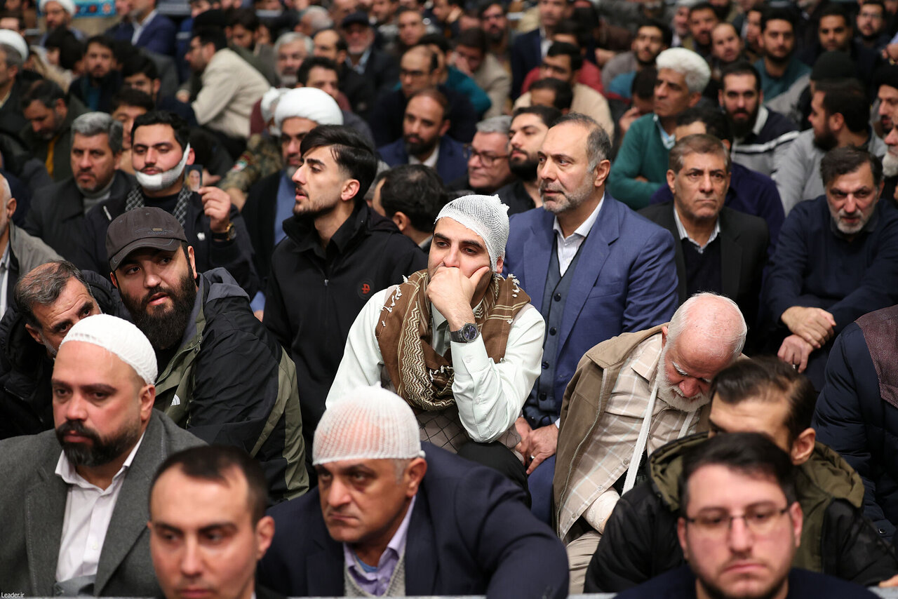 صف مزدوران خارجی از کسانی که گول خوردند جدا است