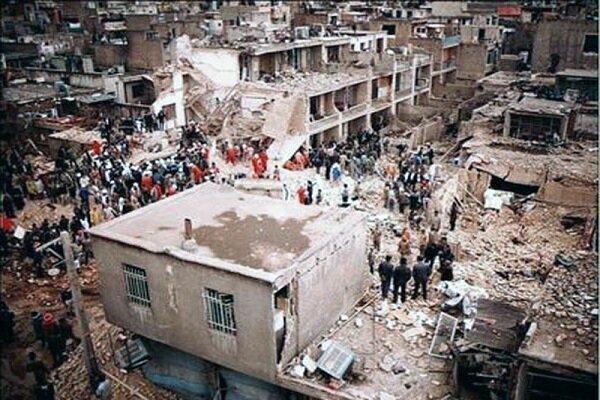 روایت خانوادههای که در بمباران شهر سنندج شهید شدند