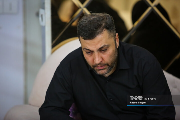 دیدار اعضای شورای شهر اصفهان با خانواده شهید ۸ ساله حوادث تروریستی اصفهان