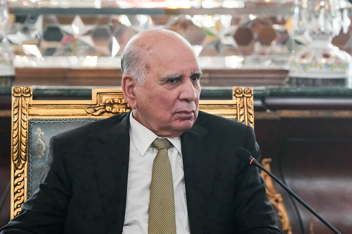 Iraqi FM: Iran To Not Initiate Attack but Ready to Defend Itself