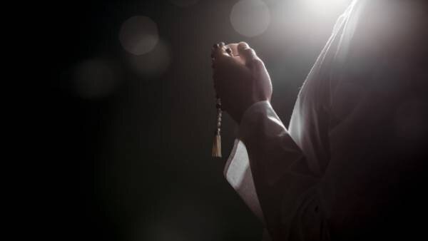 دعای عهد کامل با متن و ترجمه دقیق به همراه صوت + چله دعای عهد برای حاجت، زمان و شرایط