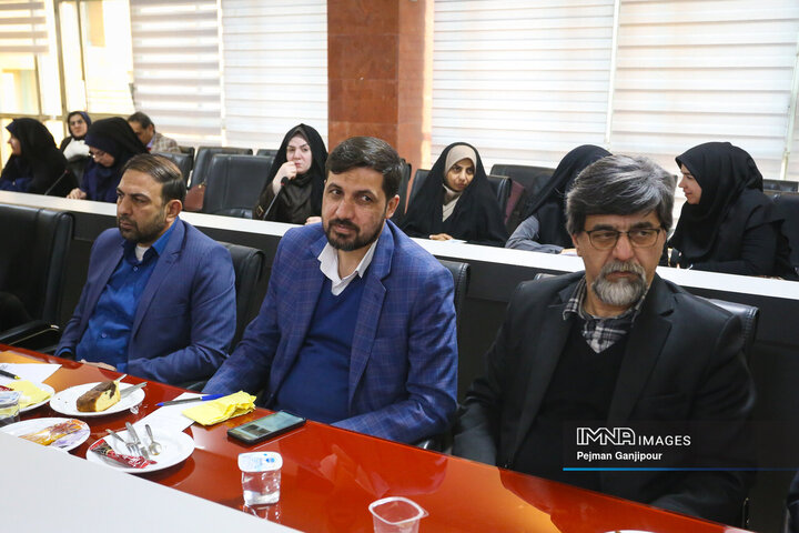 نشست فصلی اداره کل ارتباطات و امور بین‌الملل شهرداری اصفهان