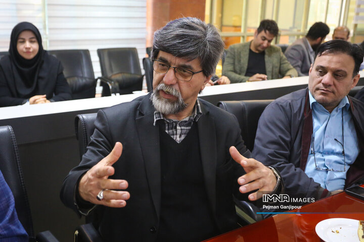 نشست فصلی اداره کل ارتباطات و امور بین‌الملل شهرداری اصفهان