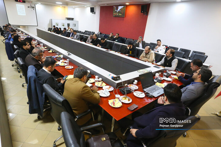 نشست فصلی اداره کل ارتباطات و امور بین‌الملل شهرداری اصفهان