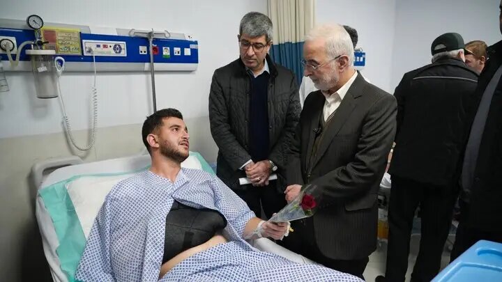 عیادت وزیر کشور از مجروحان حوادث تروریستی آمریکایی صهیونیستی