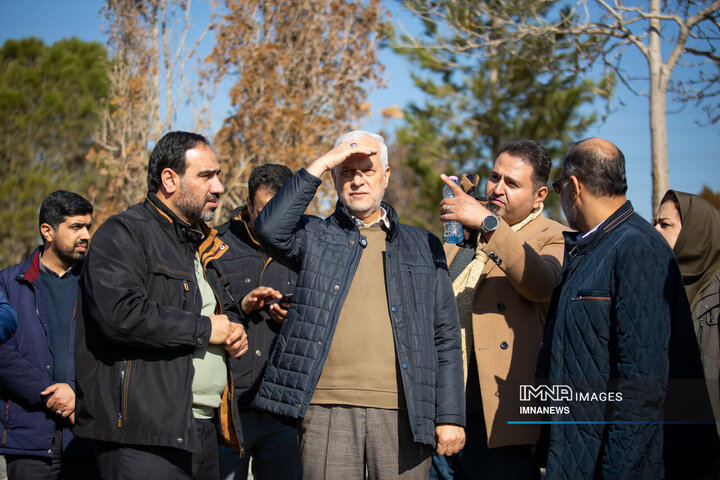بازدید شهردار اصفهان از پروژه «باغ فدک» و «باغ تندرستی»