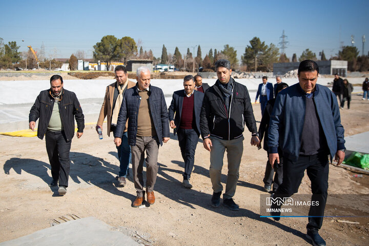 بازدید شهردار اصفهان از پروژه «باغ فدک» و «باغ تندرستی»