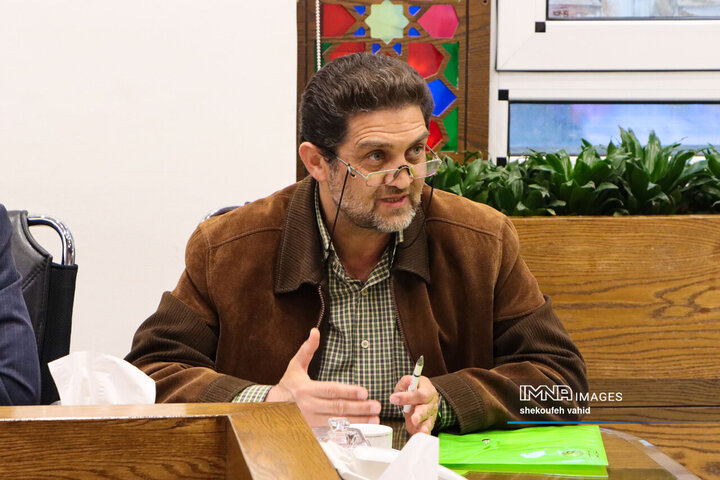 جلسه بررسی پیشرفت و رفع مشکلات اجرایی پروژه های شاخص