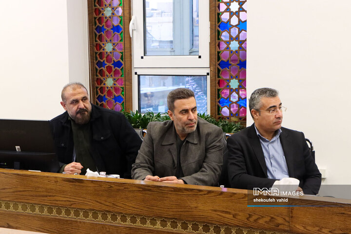 جلسه بررسی پیشرفت و رفع مشکلات اجرایی پروژه های شاخص