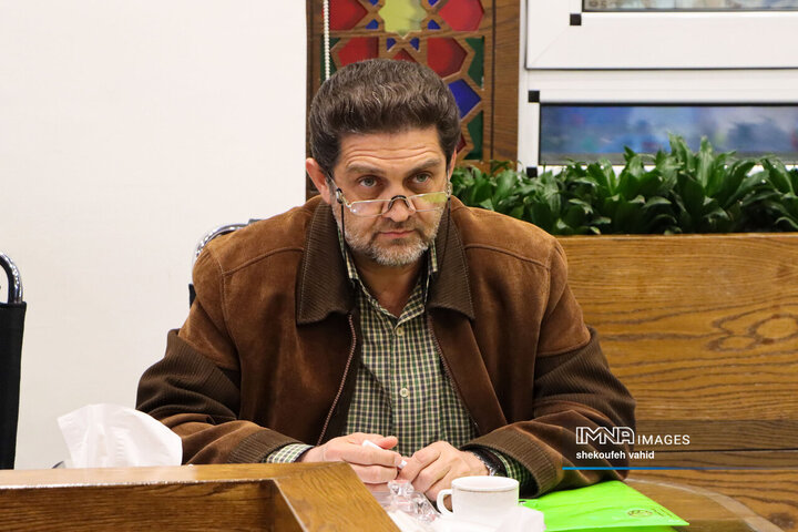 جلسه بررسی پیشرفت و رفع مشکلات اجرایی پروژه های شاخص