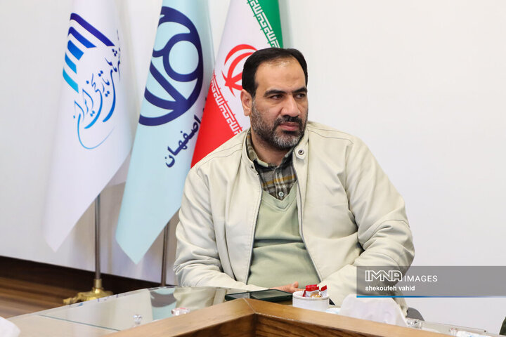 رفع ۳۸۵ تخلف شهری و جمع‌آوری ۶۰ خودروی فرسوده در منطقه ۷ اصفهان