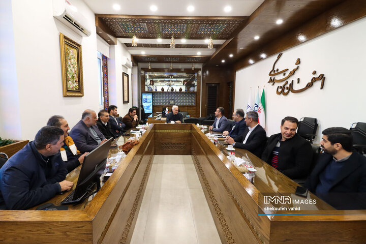 جلسه بررسی پیشرفت و رفع مشکلات اجرایی پروژه های شاخص