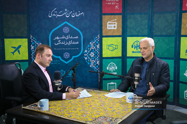 حضور شهردار اصفهان در برنامه رادیویی «بی‌واسطه با مردم»