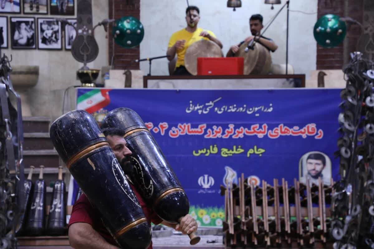 لیگ برتر ورزش زورخانه‌ای جذاب و حساس است/ سپاهان در یک قدمی فینال قرار دارد