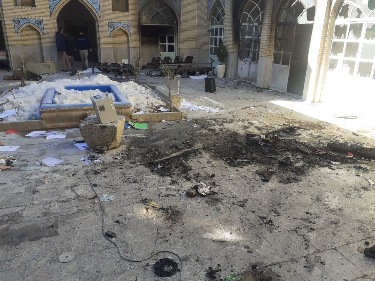 روایت دوربین‌ها از حمله برنامه‌ریزی‌شده به مراکز دینی و فرهنگی