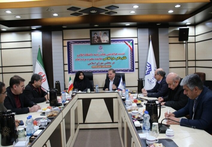 انتشار اخبار مثبت و امیدبخش یک ضرورت جدی برای شرایط فعلی کشور است