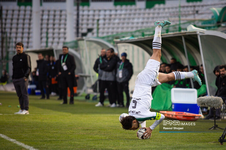 دیدار ذوب آهن استقلال