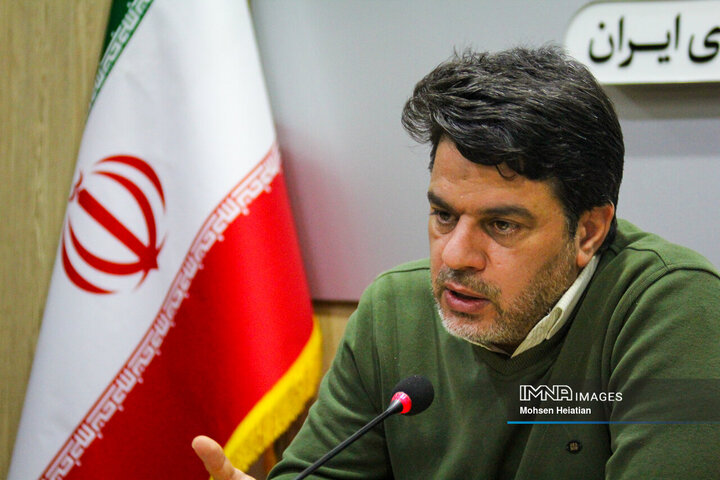 هشدار یزدیان درباره قرارداد ۶ میلیارد دلاری خرید نهادههای دامی