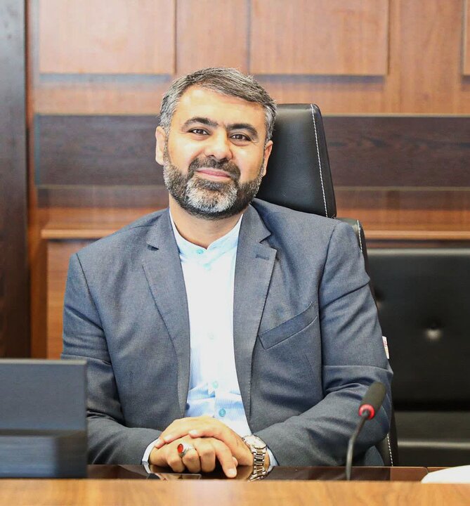 آغاز عملیات زمستانه هرس درختان در شهر اراک