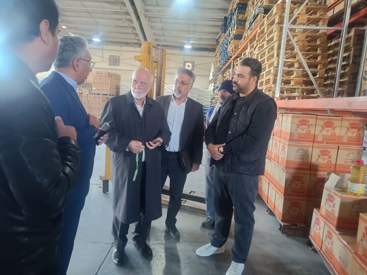 کشف ۲ تن روغن احتکار شده در زاهدان 