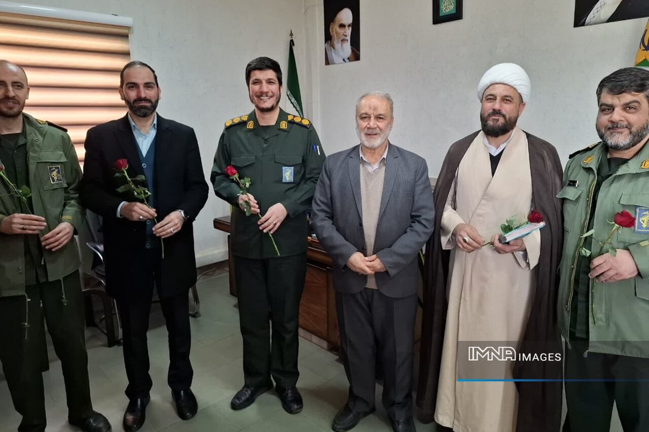 بسیج در تمام صحنه‌ها یاور مظلومان بوده است