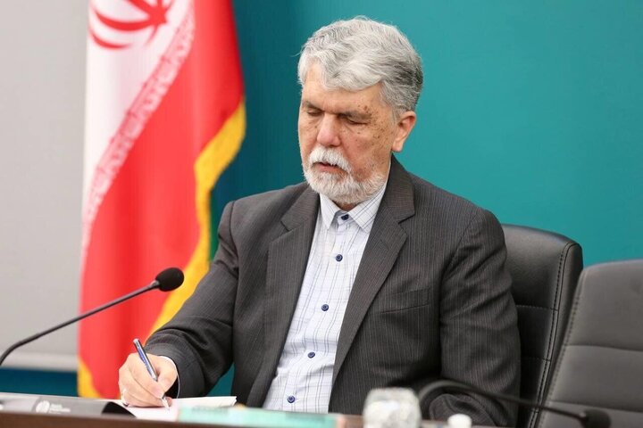 دوسالانه کاریکاتور راهکاری کارآمد در توسعه دیپلماسی فرهنگی است