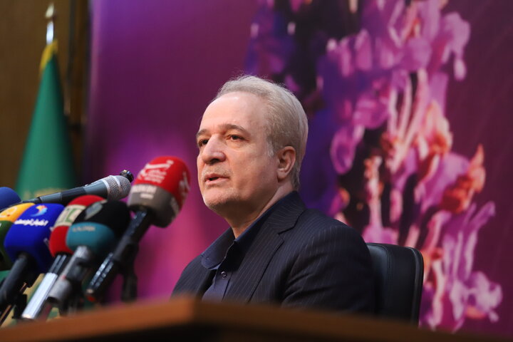 ایران در تولیدات دامی خودکفا است/ افزایش ظرفیت‌های صنعت دام و طیور و تأمین نهاده‌ها