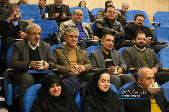 کمیته تخصصی روابط عمومی در حوزه بهداشت و سلامت استان اصفهان