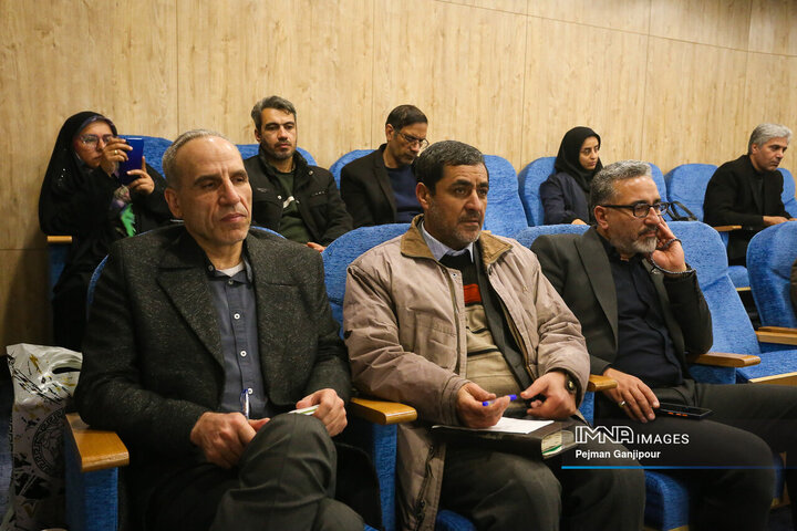 کمیته تخصصی روابط عمومی در حوزه بهداشت و سلامت استان اصفهان