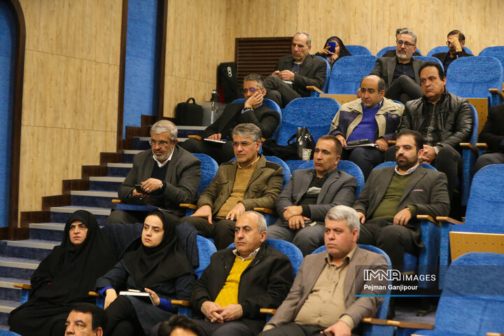 کمیته تخصصی روابط عمومی در حوزه بهداشت و سلامت استان اصفهان