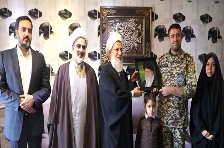 دیدار حجت‌الاسلام حسنی با جانبازان ارتش در جنگ ۱۲ روزه