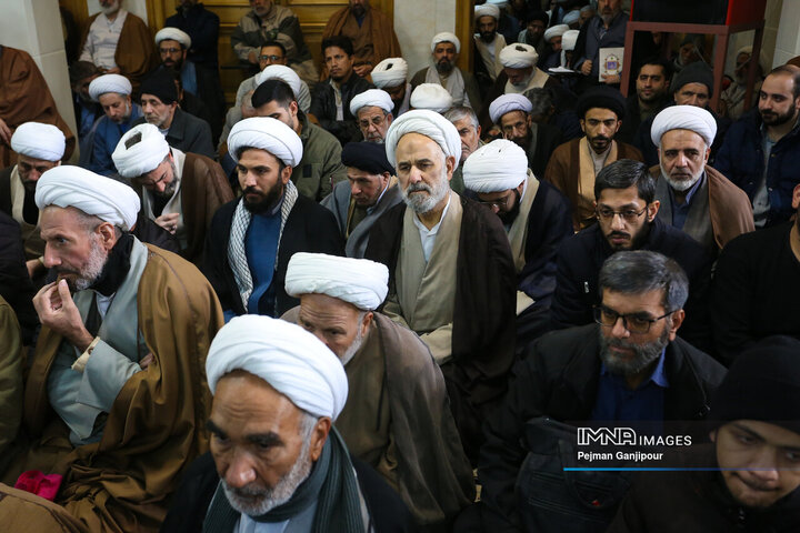 خروش حوزویان اصفهان در محکومیت اهانت به قرآن، مقدسات اسلامی و مقام معظم رهبری