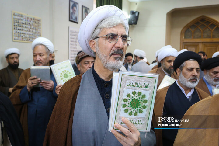 خروش حوزویان اصفهان در محکومیت اهانت به قرآن، مقدسات اسلامی و مقام معظم رهبری