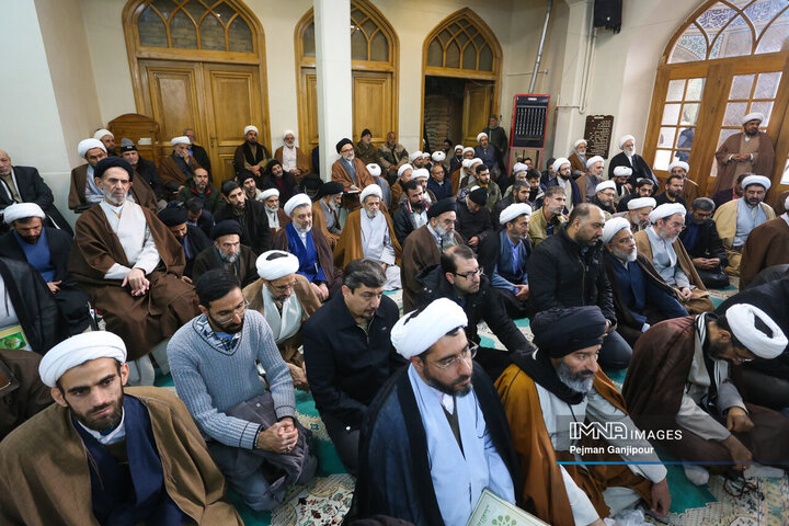 خروش حوزویان اصفهان در محکومیت اهانت به قرآن، مقدسات اسلامی و مقام معظم رهبری