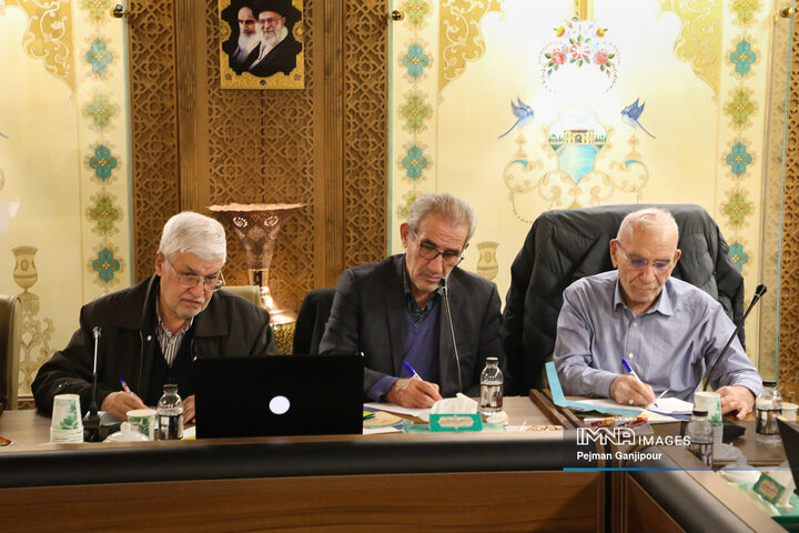 نشست شهراندیشی بررسی لایحه بودجه 1405 شهرداری اصفهان