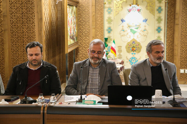 نشست شهراندیشی بررسی لایحه بودجه 1405 شهرداری اصفهان