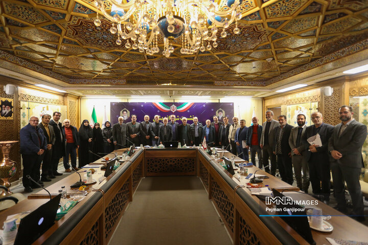 نشست شهراندیشی بررسی لایحه بودجه 1405 شهرداری اصفهان