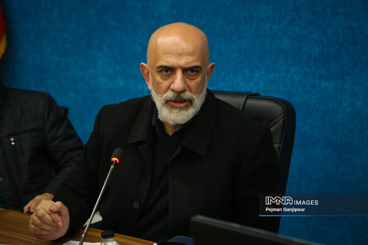 میز هوش مصنوعی استان اصفهان