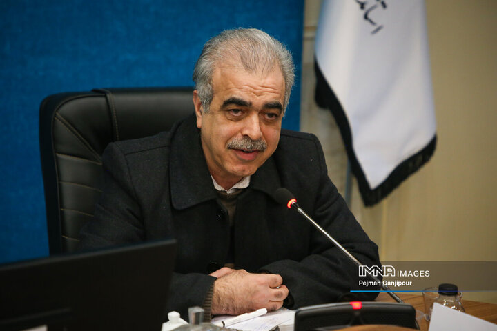 میز هوش مصنوعی استان اصفهان