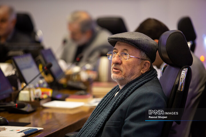 عباس حاج رسولی ها رئیس کمیسیون اقتصادی، سرمایه گذاری و گردشگری شورای اسلامی شهر