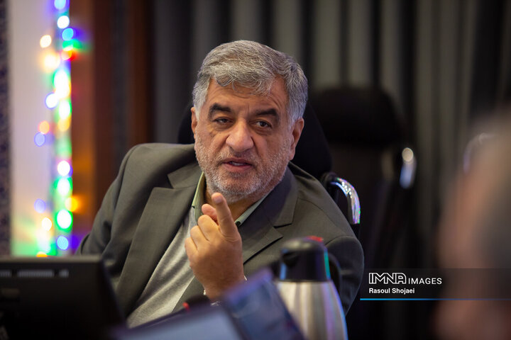 احمد شریعتی، عضو هیئت‌رئیسه شورای شهر