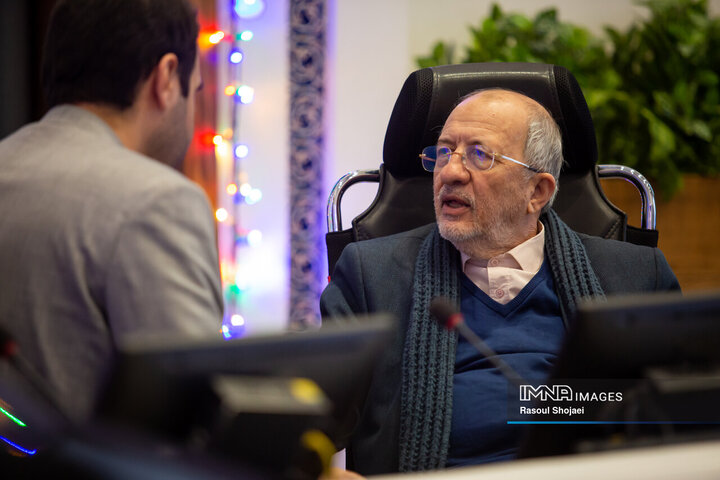 عباس حاج رسولی ها رئیس کمیسیون اقتصادی، سرمایه گذاری و گردشگری شورای اسلامی شهرش