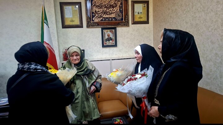 فیلم| حکایت مادر و دخترانی که پس از ۵۰ سال به هم رسیدند