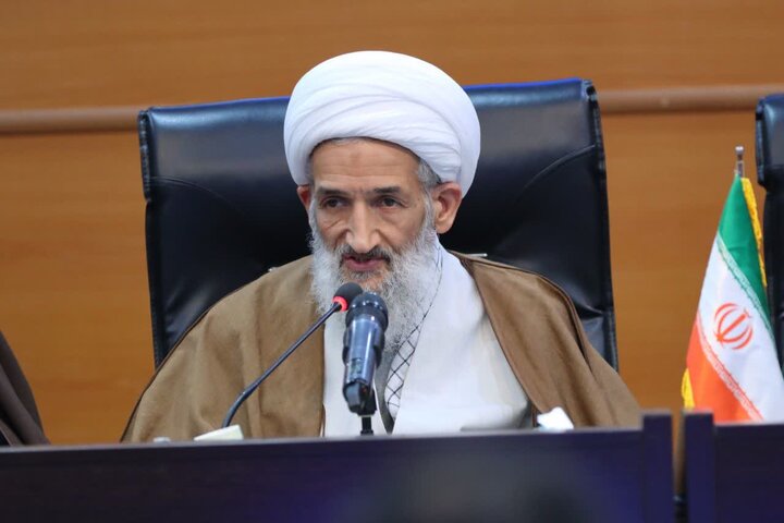 لزوم توجه به حفظ وحدت، مساجد و بسیج